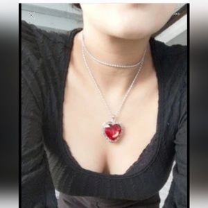 HEART Charm Necklace beautiful as a gift rerd heart ♥️
